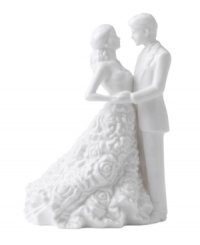 Something new for the stylish couple. A couture cake topper fashioned in white bone china offers a modern alternative to the traditional must-have. By Monique Lhuillier. Something new for the stylish couple. A couture cake topper fashioned in white bone china offers a modern alternative to the traditional must-have. By Monique Lhuillier.