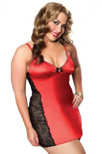 Seven Til Midnight Women's Plus-Size Stunning Chemise