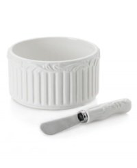 Bring the ease of sunny Italy to your table with the creamy white glaze, elegant scrolls and simple fluting of Mikasa's Italian Countryside dip set. Bring the ease of sunny Italy to your table with the creamy white glaze, elegant scrolls and simple fluting of Mikasa's Italian Countryside dip set.