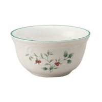 Pfaltzgraff Winterberry 6-Inch Dessert Bowls, Set of 4 Pfaltzgraff Winterberry 6-Inch Dessert Bowls, Set of 4