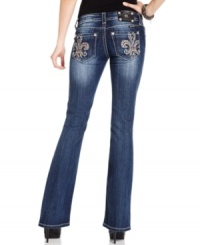 Embroidered Fleur de Lis with rhinestones add glam to these Miss Me bootcut jeans -- perfect for hot everyday style! Embroidered Fleur de Lis with rhinestones add glam to these Miss Me bootcut jeans -- perfect for hot everyday style!