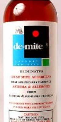 De-Mite Laundry Additive - 1 liter bottle