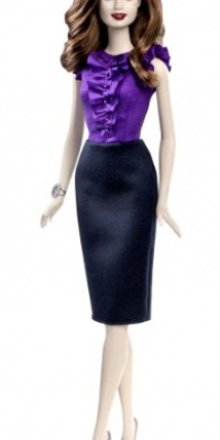 Barbie Collector The Twilight Saga: Breaking Dawn Part II Esme Doll Barbie Collector The Twilight Saga: Breaking Dawn Part II Esme Doll